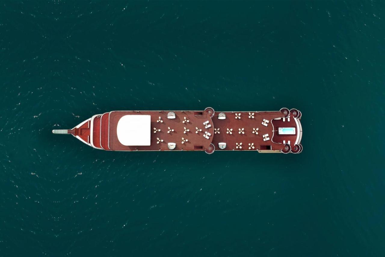 Hotel Ambassador Cruise Halong Bay Ha Long Exterior foto