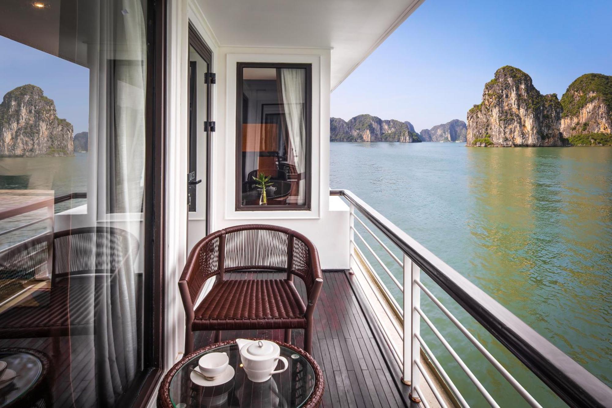 Hotel Ambassador Cruise Halong Bay Ha Long Exterior foto